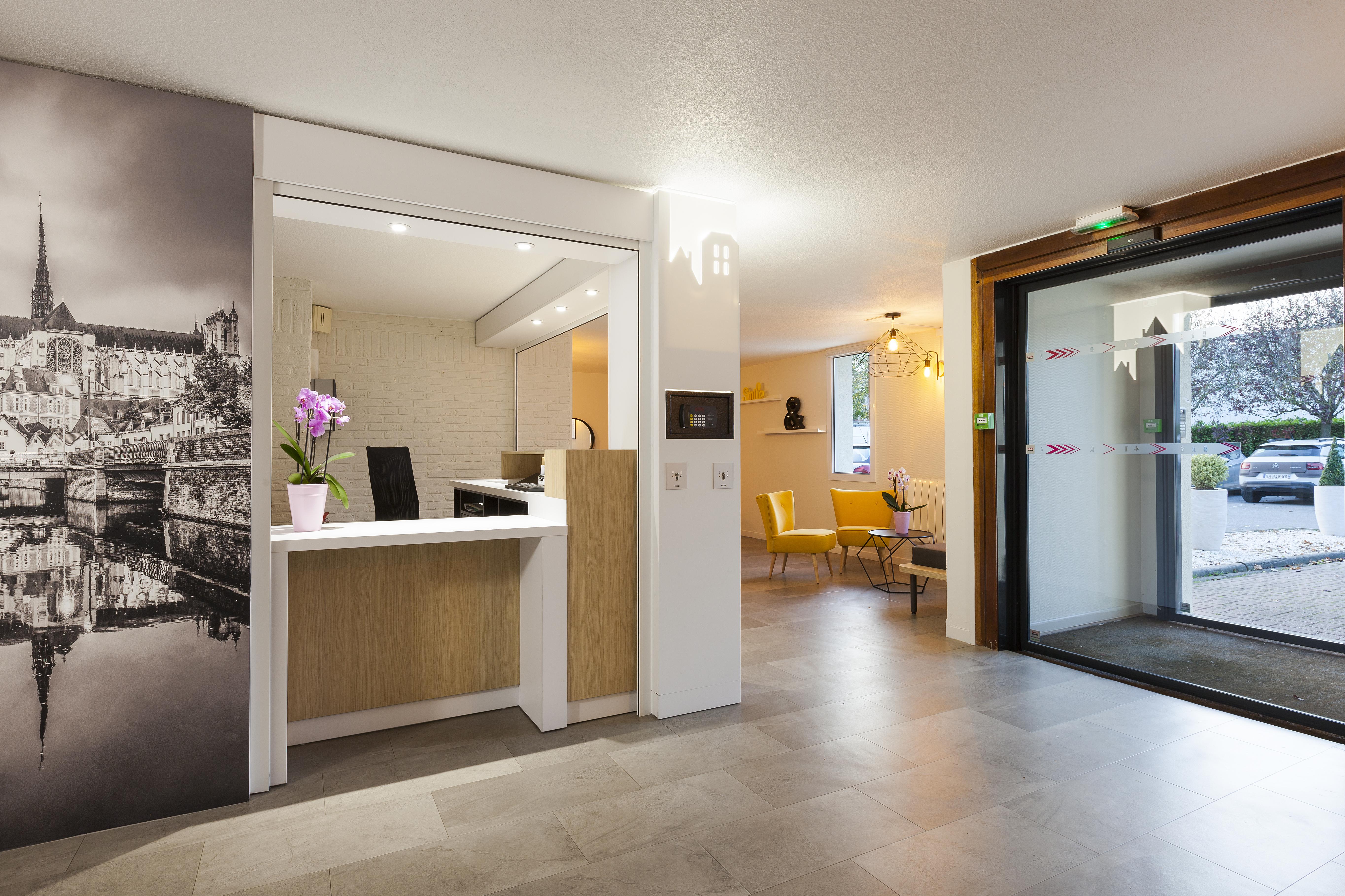 Comfort Hotel Amiens Nord Экстерьер фото